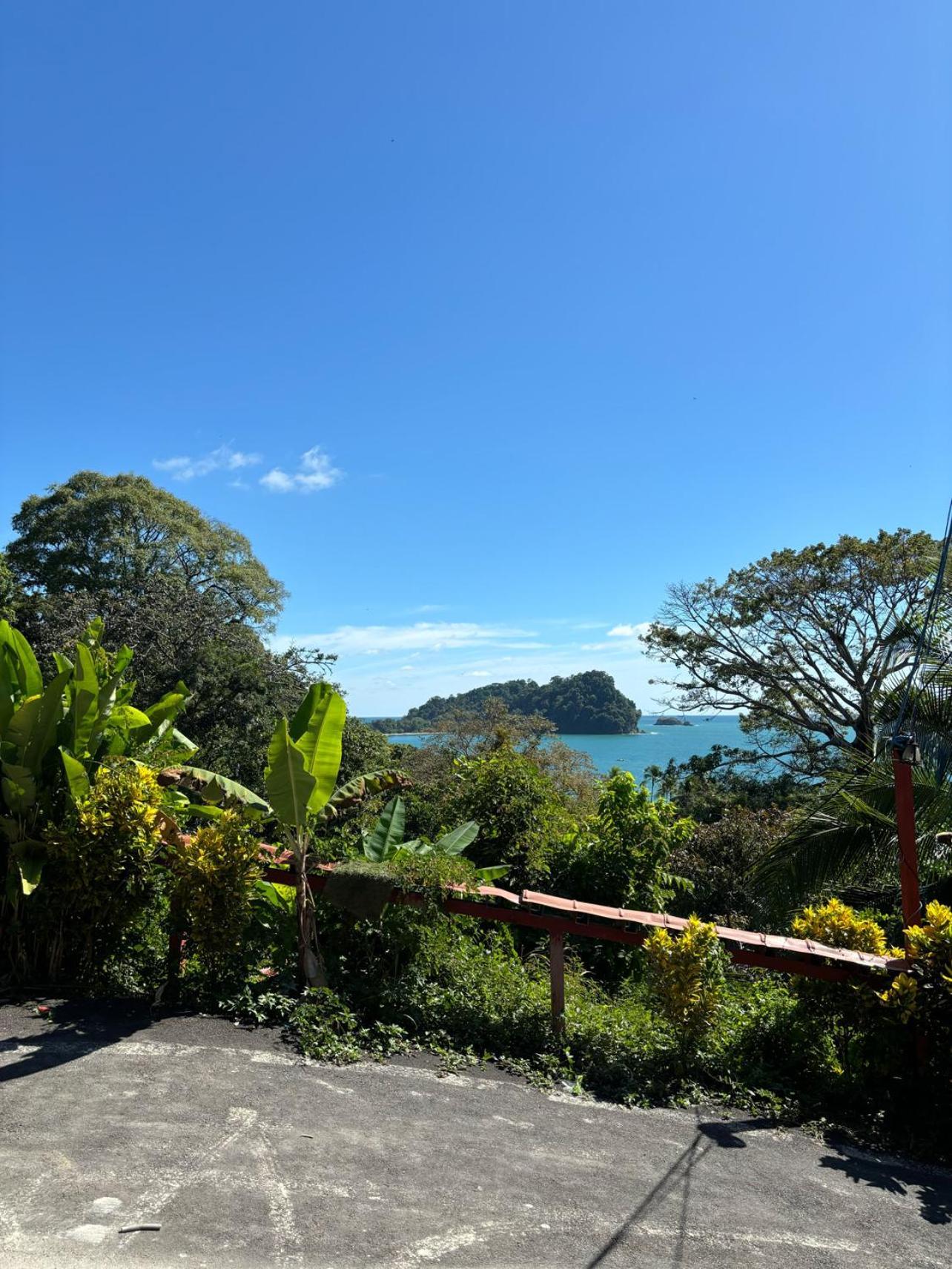 Hotel Coco Beach Manuel Antonio Esterno foto