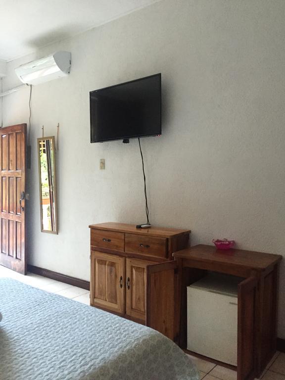 Hotel Coco Beach Manuel Antonio Esterno foto