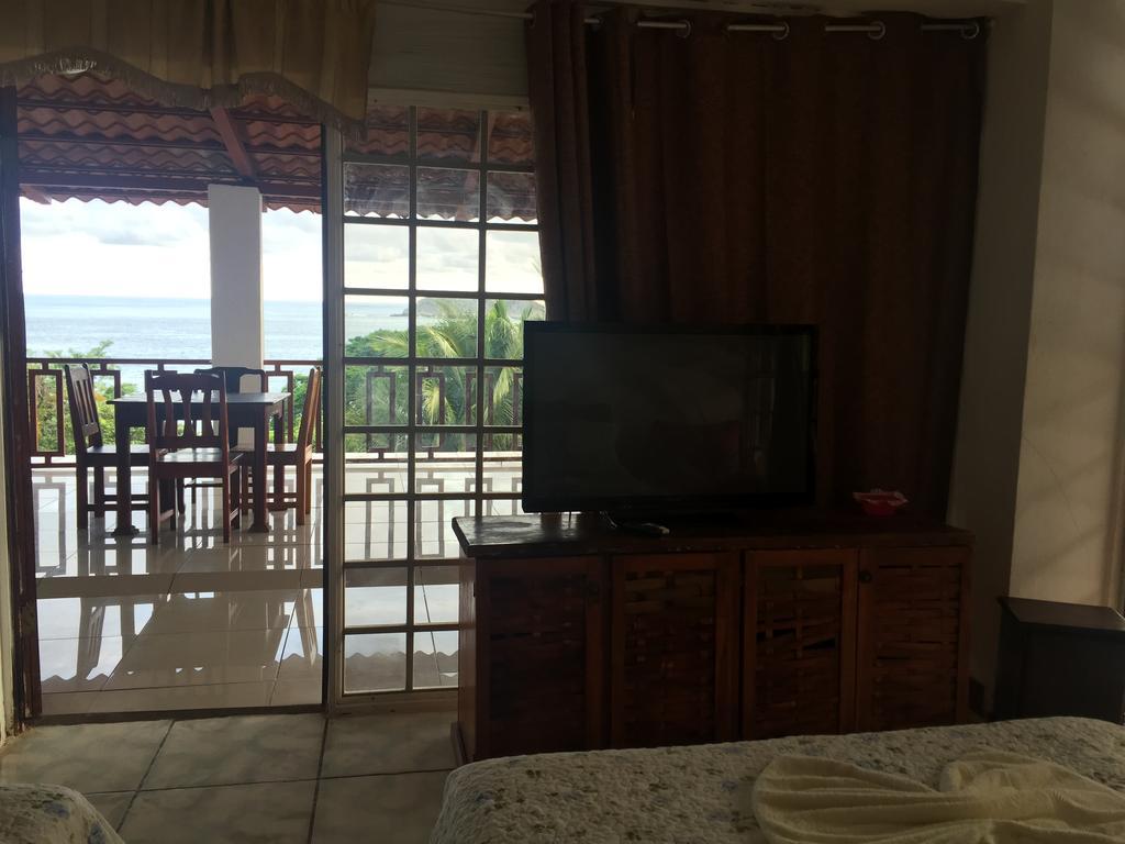 Hotel Coco Beach Manuel Antonio Esterno foto