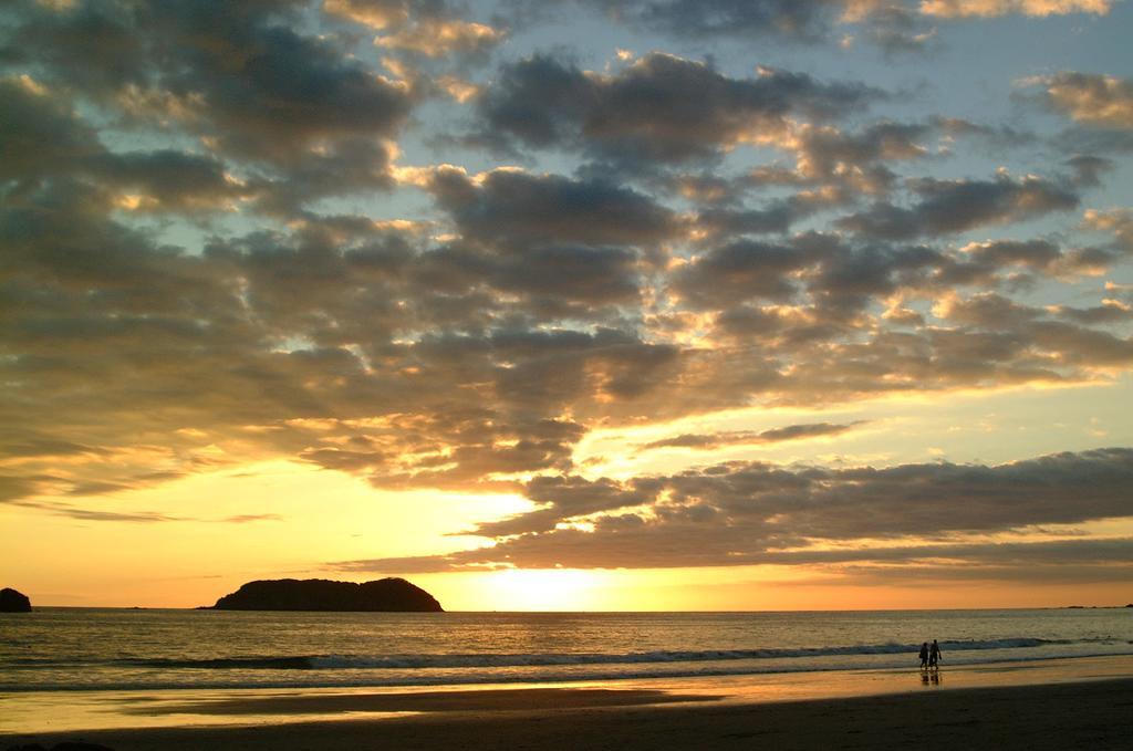 Hotel Coco Beach Manuel Antonio Esterno foto