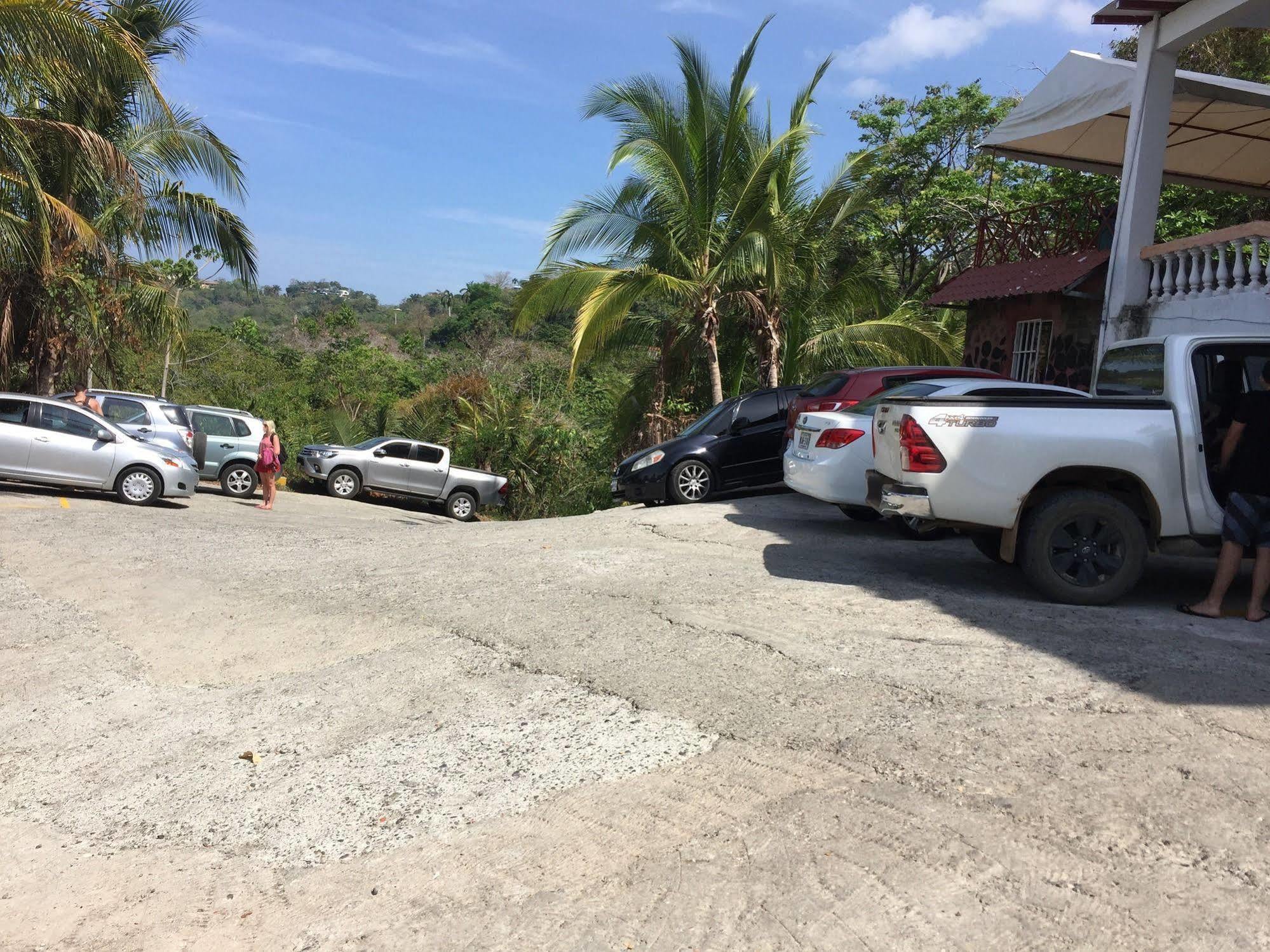Hotel Coco Beach Manuel Antonio Esterno foto
